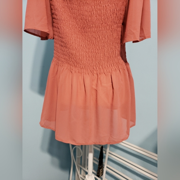 Off the shoulder Blouse - Picture 13 of 13